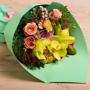 CGF119_Flowers_Gift_Delivery_In_Jaffna_CAKESANDGIFTS.COM