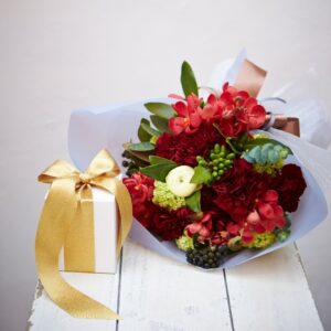 CGF129_Flowers_Gift_Delivery_In_Jaffna_CAKESANDGIFTS.COM
