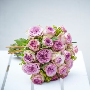 CGF145_Flowers_Gift_Delivery_In_Jaffna_CAKESANDGIFTS.COM